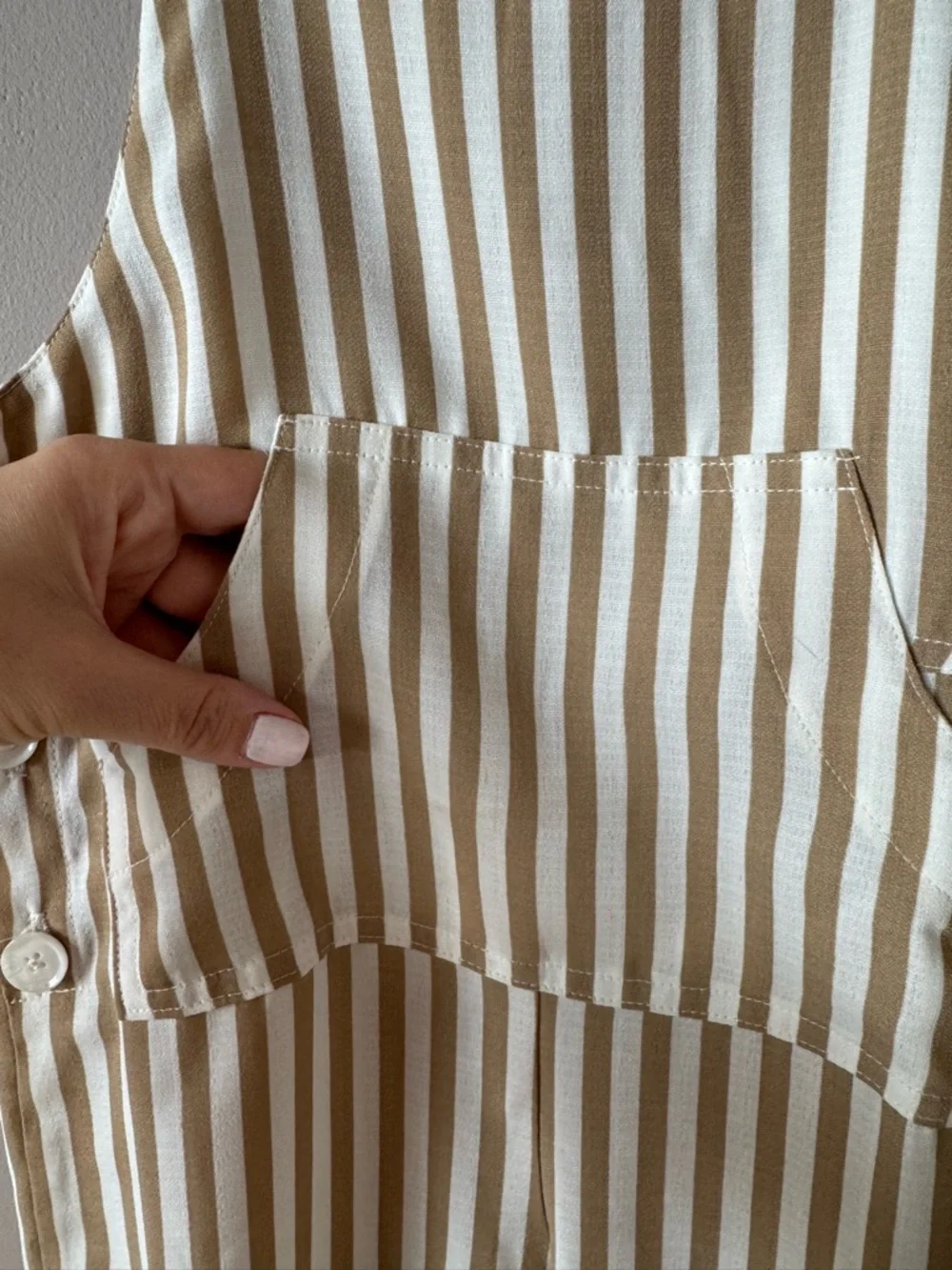 Show Me Your Mumu Mini Striped Ivory and Beige Jumpsuit Overalls Size 4T‎